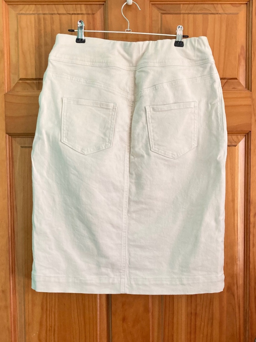 Women’s size 6 Main Street Exchange “Sara” skirt in Alabaster, stretch denim - Picture 5 of 8